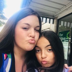 Meet your Posher, Ava